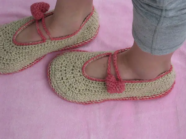 Comfortable Crochet Slippers Project - with heart clasps