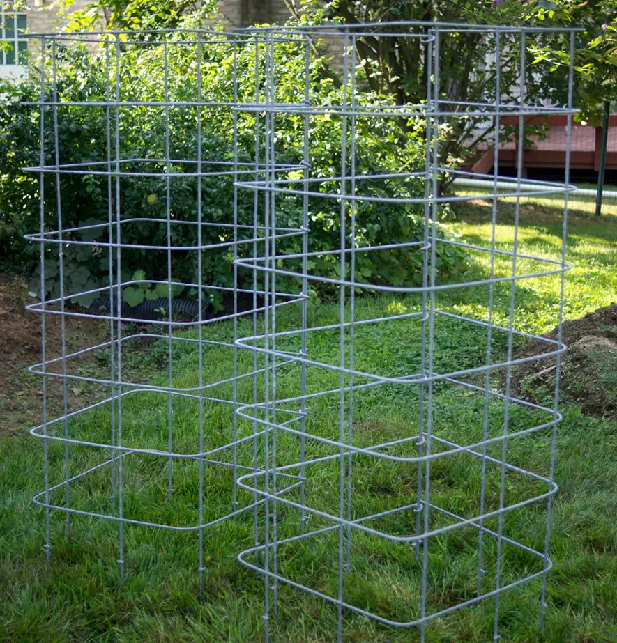 How to Build a Super Sturdy Tomato Cage Project