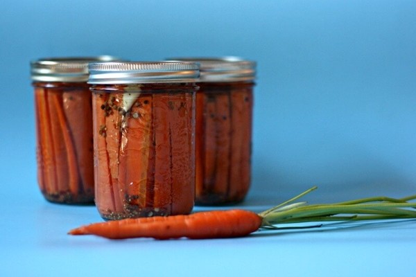 Spicy Pickled Carrots Canning Recipe
