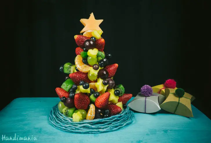Make A Edible Fruit Christmas Tree Appetizer