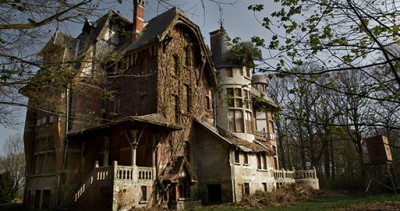 Join The Tour Of Abandoned Castles And Chateaus In Belgium With Author Ransom Riggs