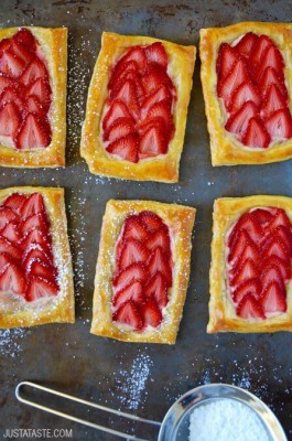 Lip Smacking Good Strawberry Breakfast Pastries Recipe