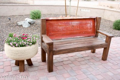 How to Build a Rustic Tailgate Bench Tutorial
