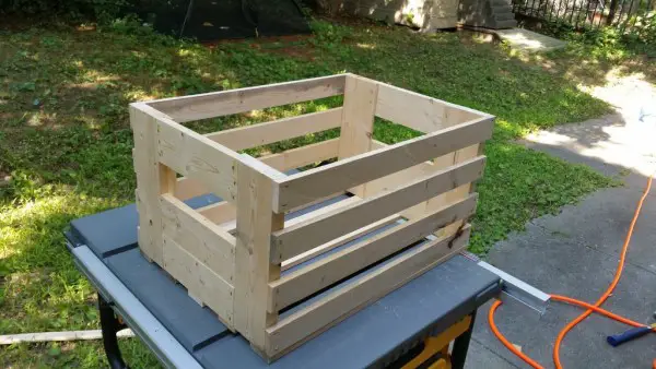 How to Build a Wooden Crate Inexpensively