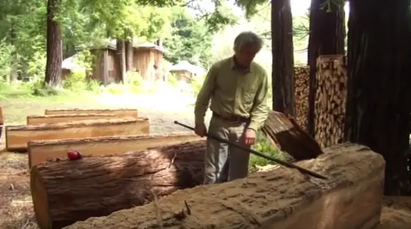Turning Trees Into Lumber With A Homemade Alaskan Mill