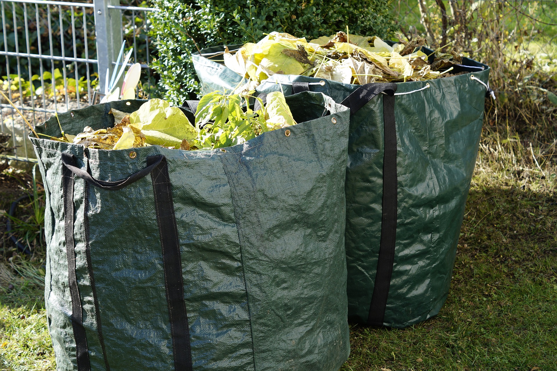 Smart Ways to Compost Materials in the Garden