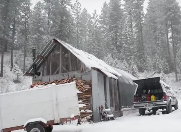 Build a Cabin For Off Grid Living