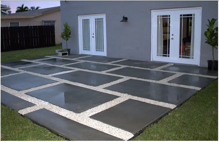 Homemade Huge Paver Stones and Gravel Patio