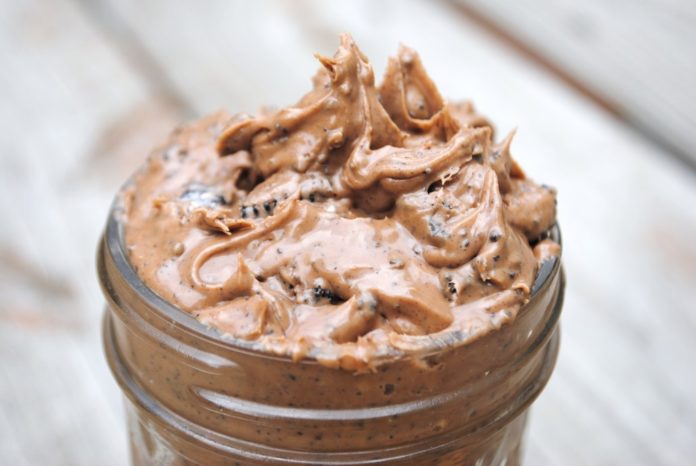 Chocolate Peanut Butter and Oreo Spread