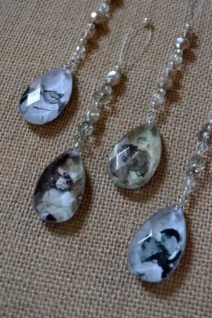 Create Keepsake Necklace With Vintage Photos Project 