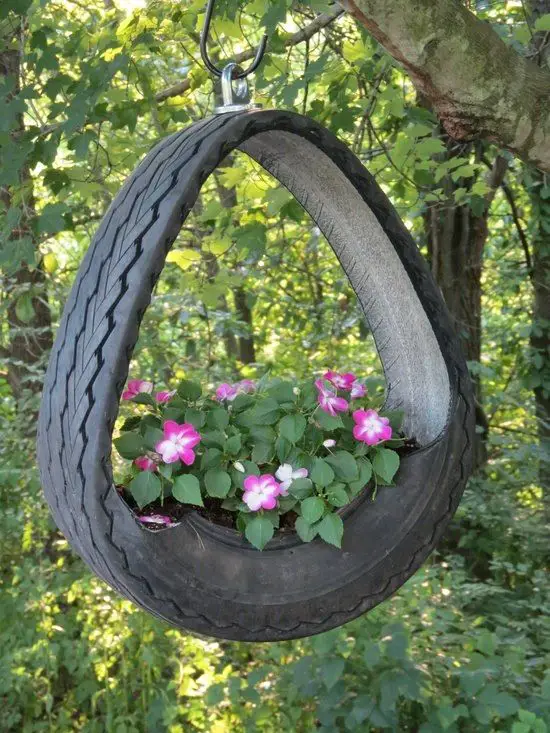 Make Flower Planter Tire Wreath Garden DIY Project