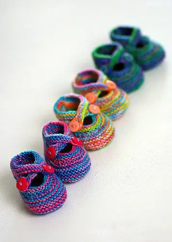 Knitting Pattern for Saartje Baby Booties Shoes