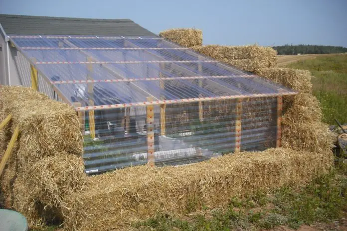 DIY Greenhouse Made With Straw Bales
