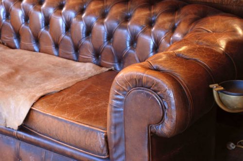 Six Easy Steps to Repairing Leather Furniture