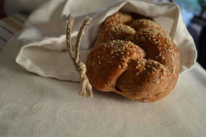 Make Your Own Linen Bags for Bread