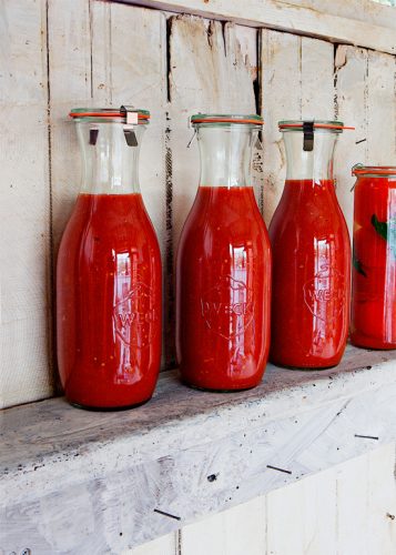 Making Homemade Tomato Sauce