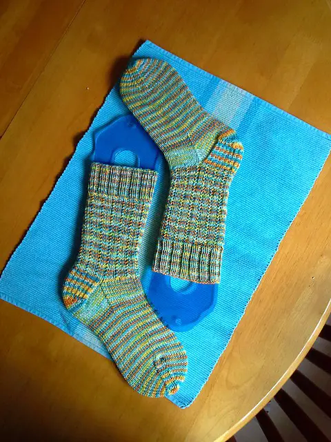 Knitting Colorful Pair of Socks Pattern for Homesteaders