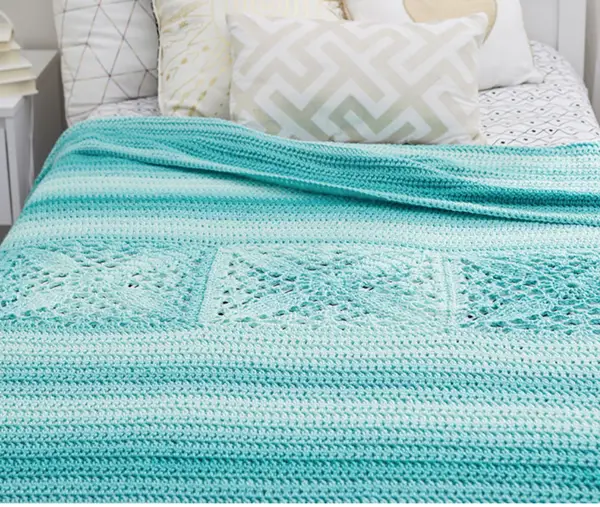 Crochet this Gorgeous Cover for your Bed