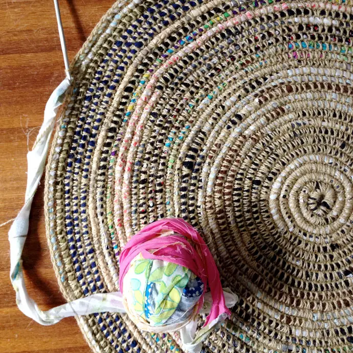 Frugal Crochet Scrap Fabric Rag Rug Craft Project - The Homestead Survival - Homesteading Crafts 