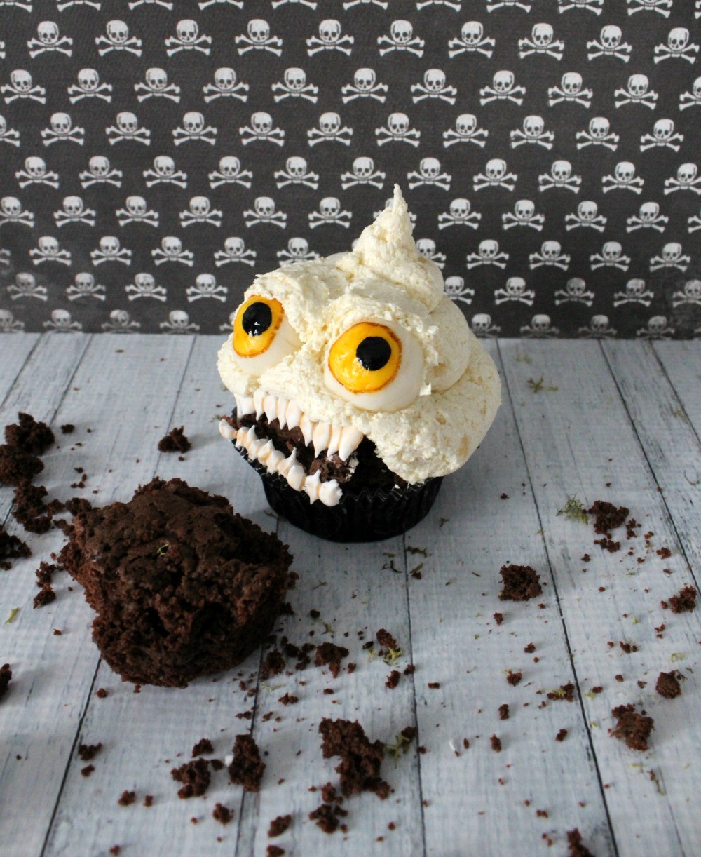 Halloween Cupcakes Scary Playful Collection Recipes - The Homestead Survival - Frugal Homesteading - Holiday 